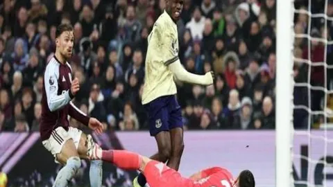 韦世豪海外大动作！国足名将斥巨资购入葡萄牙豪宅，全家已温馨安家定居！